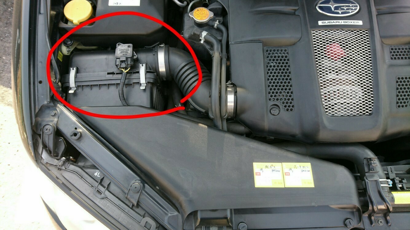 エアフィルター(エアクリーナー)交換（スバル レガシィツーリング