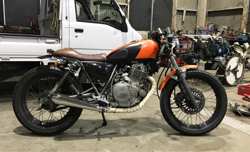 フロントホイール18インチ化（スズキ グラストラッカー ビッグボーイ