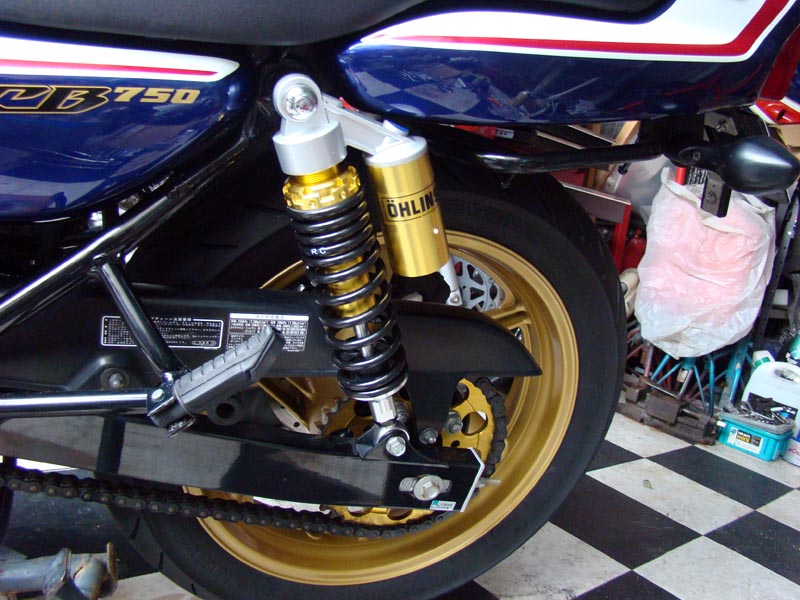 リアショック交換 ローダウン（追記あり）（ホンダ CB750RC42）by 桃香