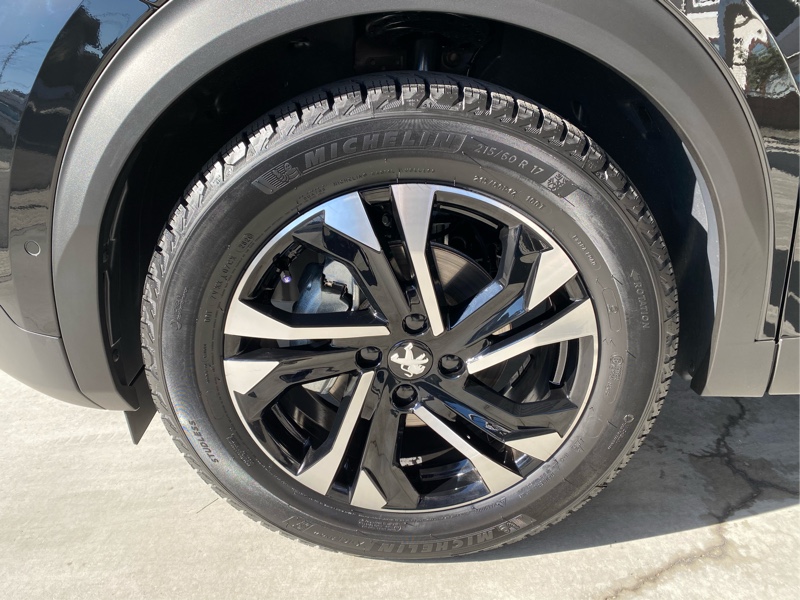 スタッドレスタイヤ交換（プジョー 2008・P24）by Klee - みんカラ