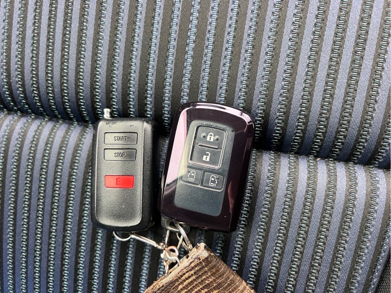 トヨタ純正リモートスターター弄り！ 其のニ！スマートキー一体型に