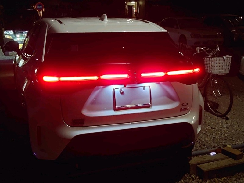 テールを一文字に点灯（トヨタ ヤリスクロスハイブリッド・MXPJ）by