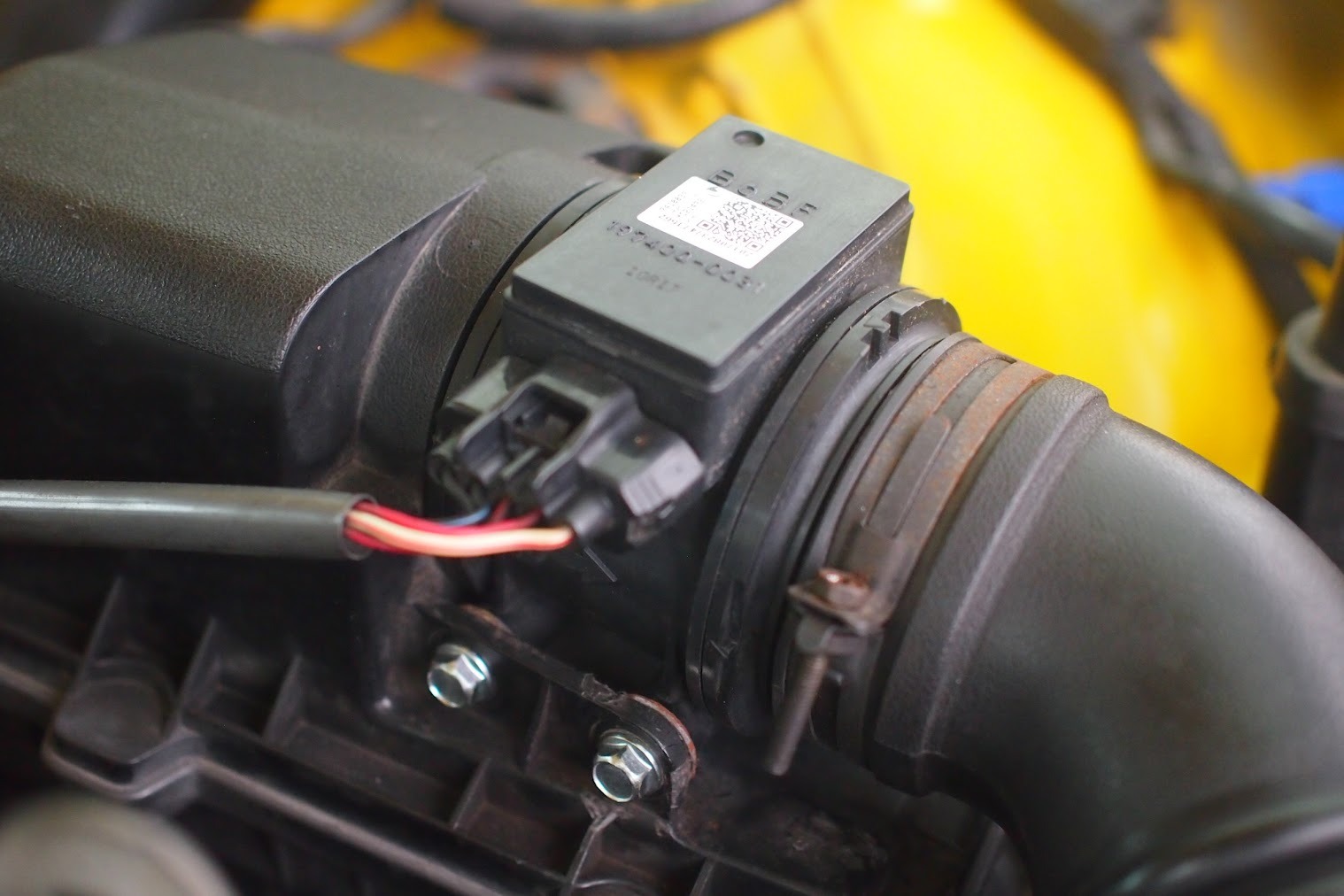 NA8C ロードスター 黄 エアフロ 交換（マツダ ユーノスロードスター