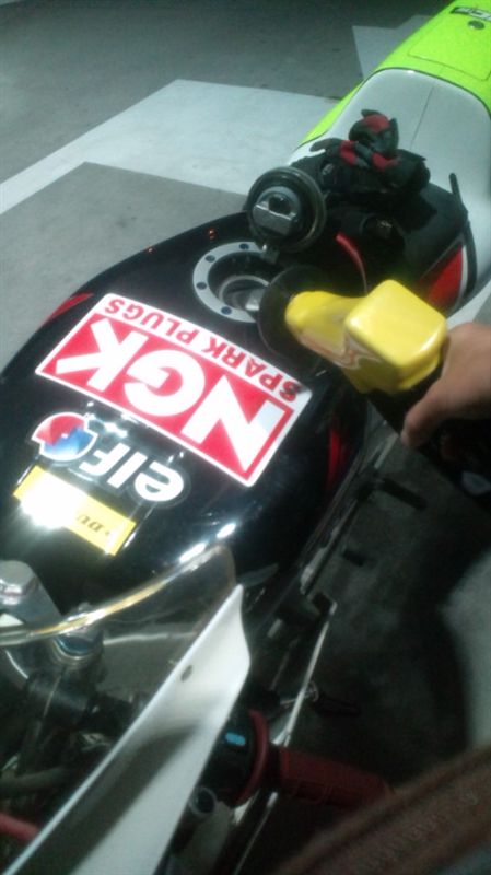 ホンダ NSR250 MC21 ガソリンタンク のパーツレビュー | NS-1(えぎまる