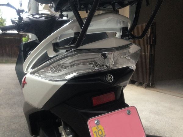 C.F.POSH LEDライトバーカスタムテールランプ のパーツレビュー