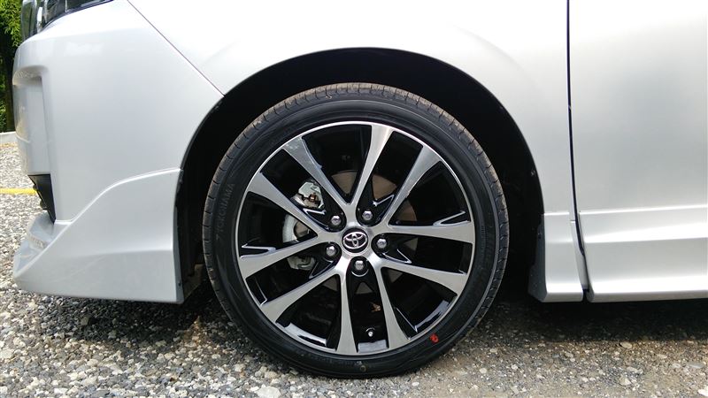 トヨタ(純正) エスティマ純正アルミホイール のパーツレビュー