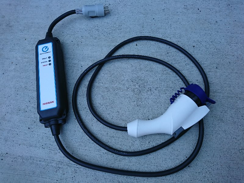 日産リーフ 充電器 公式 日産：リーフ [ LEAF ] スペシャル 取扱説明書