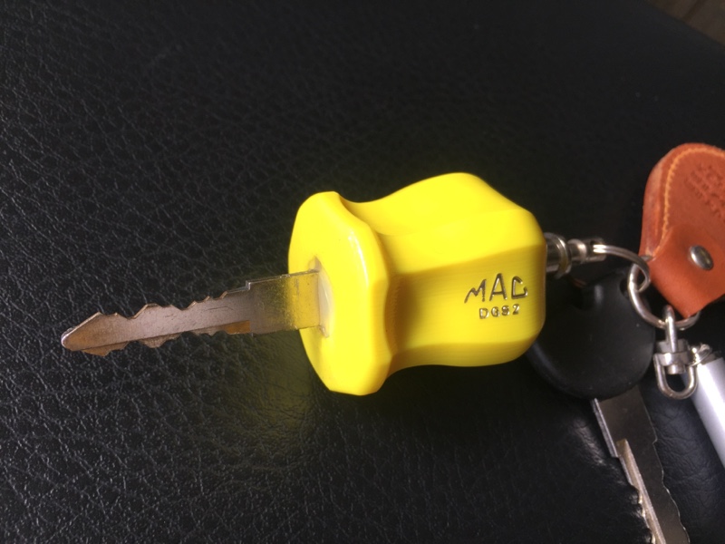 自作 MACツール グリップキーホルダー のパーツレビュー | クロスカブ