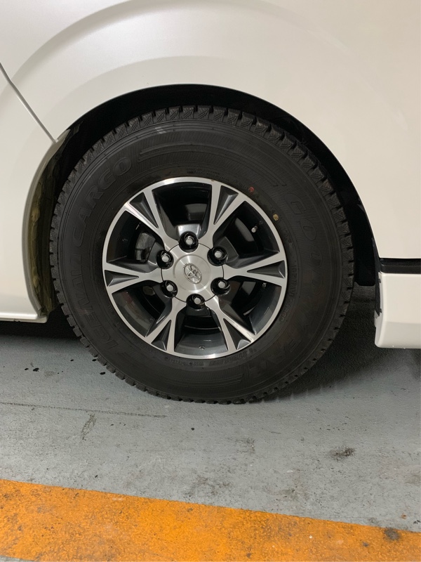 トヨタ純正 メーカーオプションアルミホイール のパーツレビュー