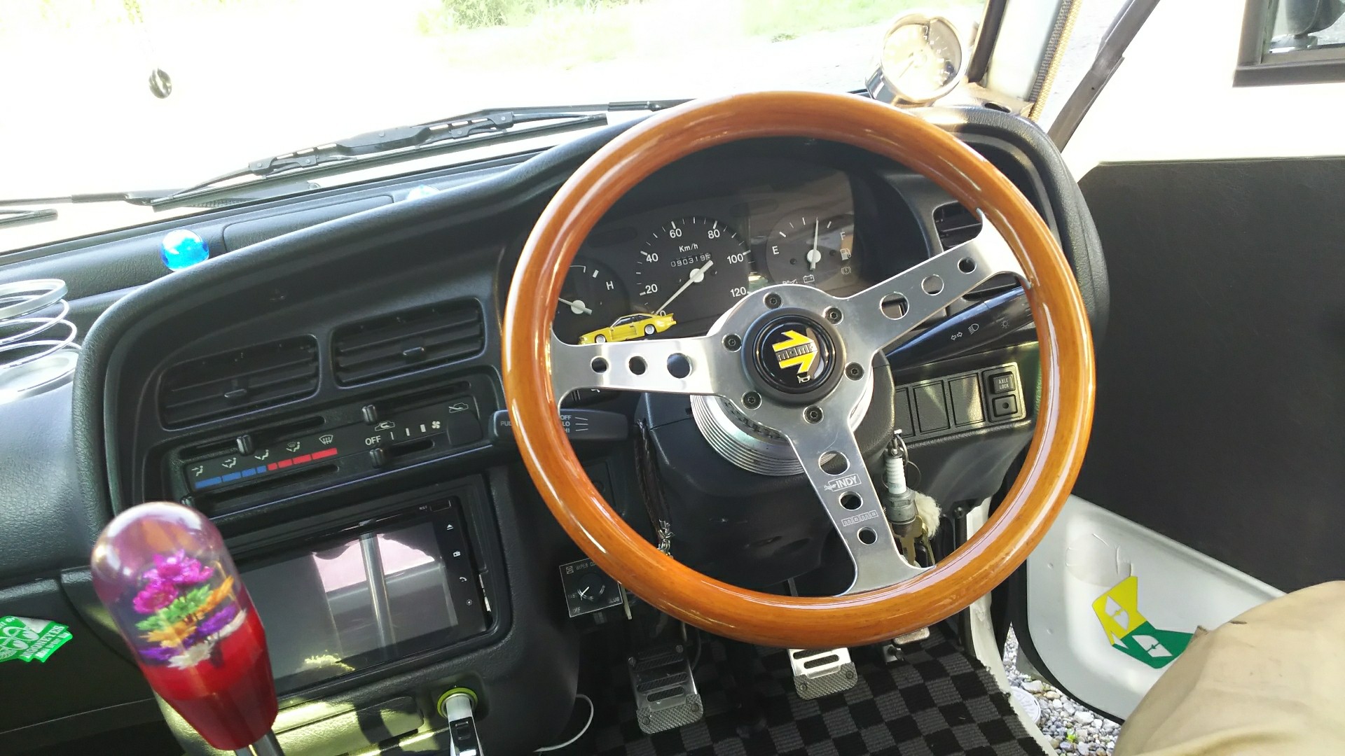 激レア MOMO 製 Super INDY ウッドステアリング 即決大歓迎 希少品