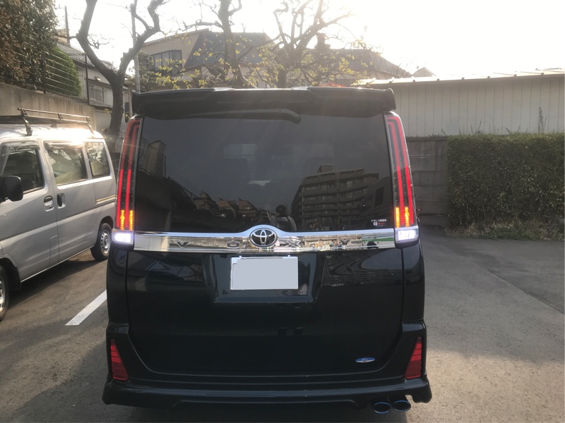 トヨタ(純正) ノア用テールランプ のパーツレビュー | ヴォクシー