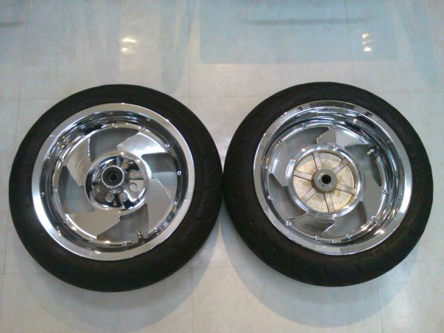 Y's風 13ｲﾝﾁ ﾒｯｷﾎｲｰﾙ のパーツレビュー | マジェスティC(小江戸