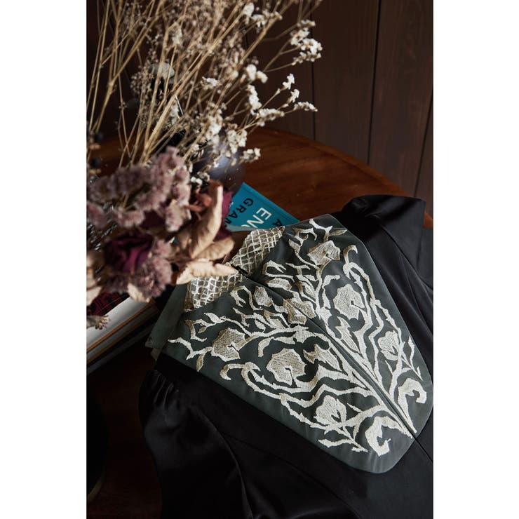 etoll エトル バック刺繍フレアドレス[品番：FT000009810]｜Fashion