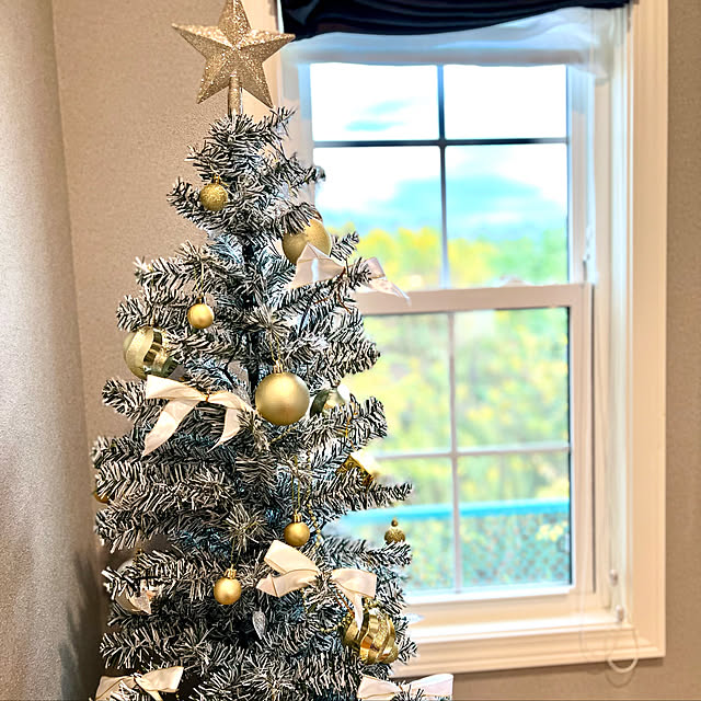 ニトリ デコレーションスノーツリー LED・オーナメントセット(180cm