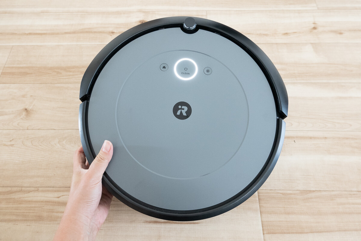 コスパ最強の「ルンバ i2」使用レビュー！安いけど大丈夫？デメリット