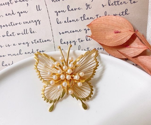 台湾 【西洋アンティークアクセサリー】Monet 蝶と花のつぼみ、繊細な