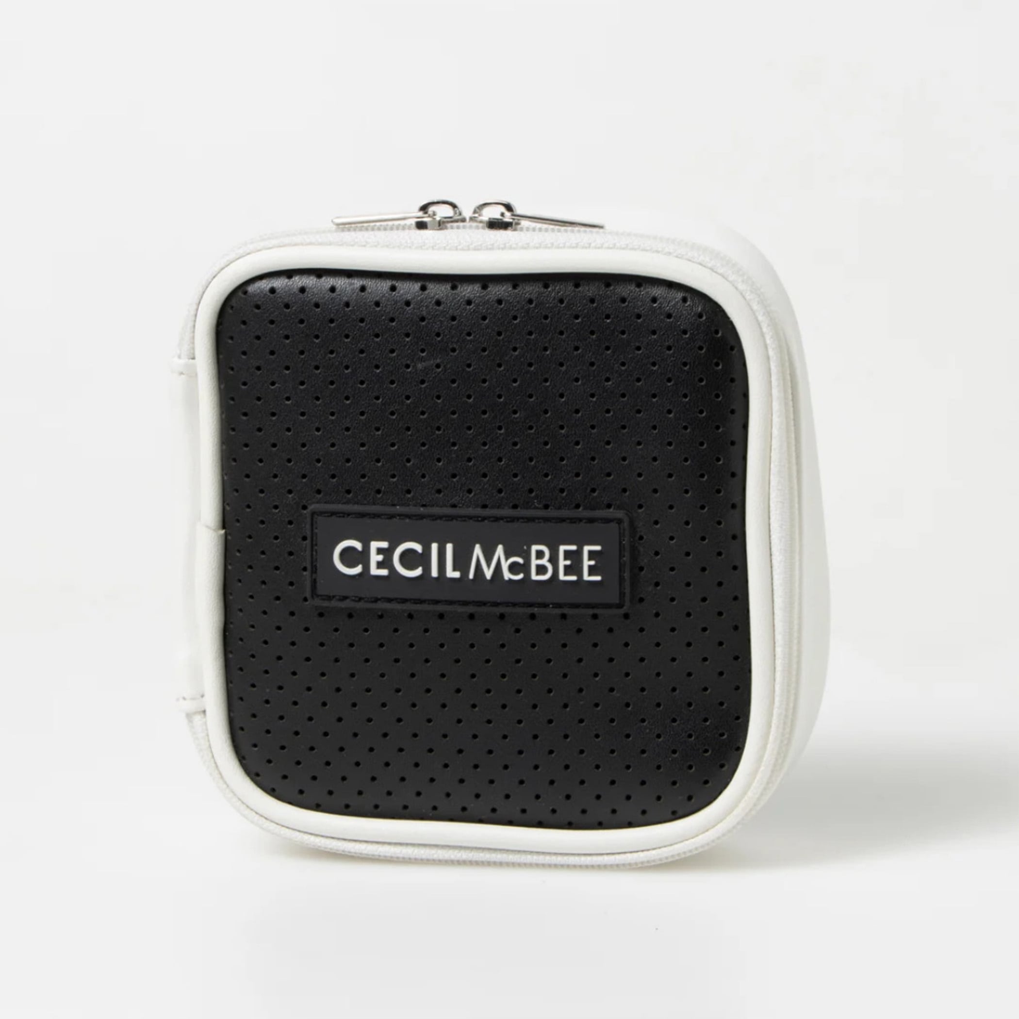 STYLISH SERIES スクエアポーチS｜バッグ｜CECIL McBEE(セシルマクビー