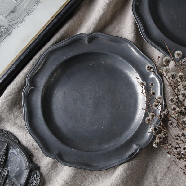 とても重いです！フランス19世紀 キズキズのエタン花リム楕円皿