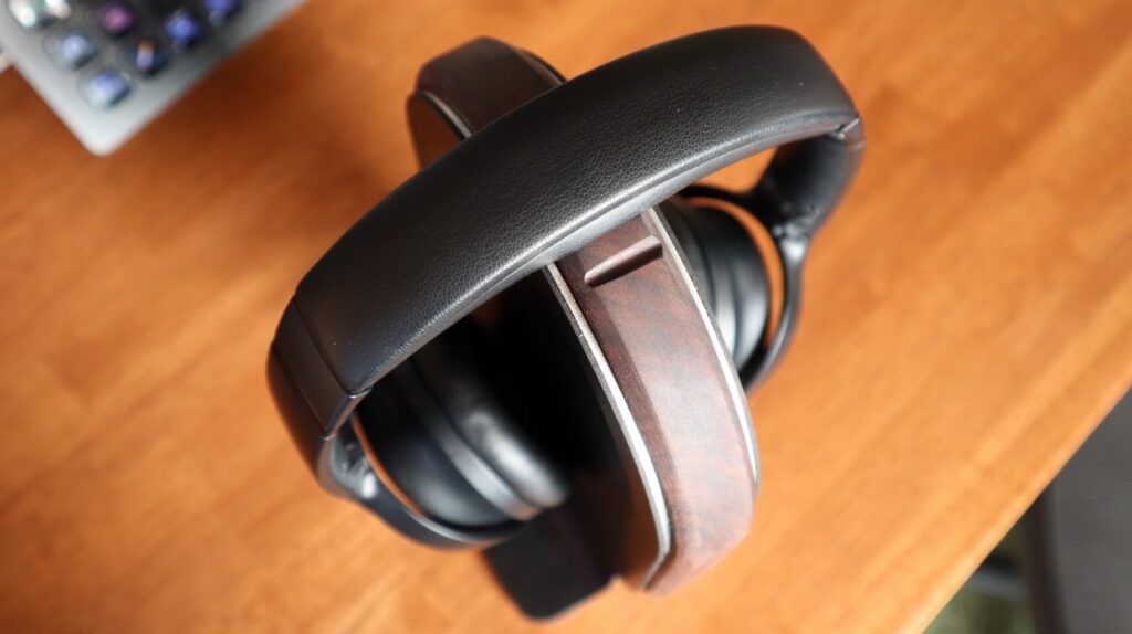 Grovemadeのヘッドホンスタンドをレビュー【至高のデザイン】 | コモバ