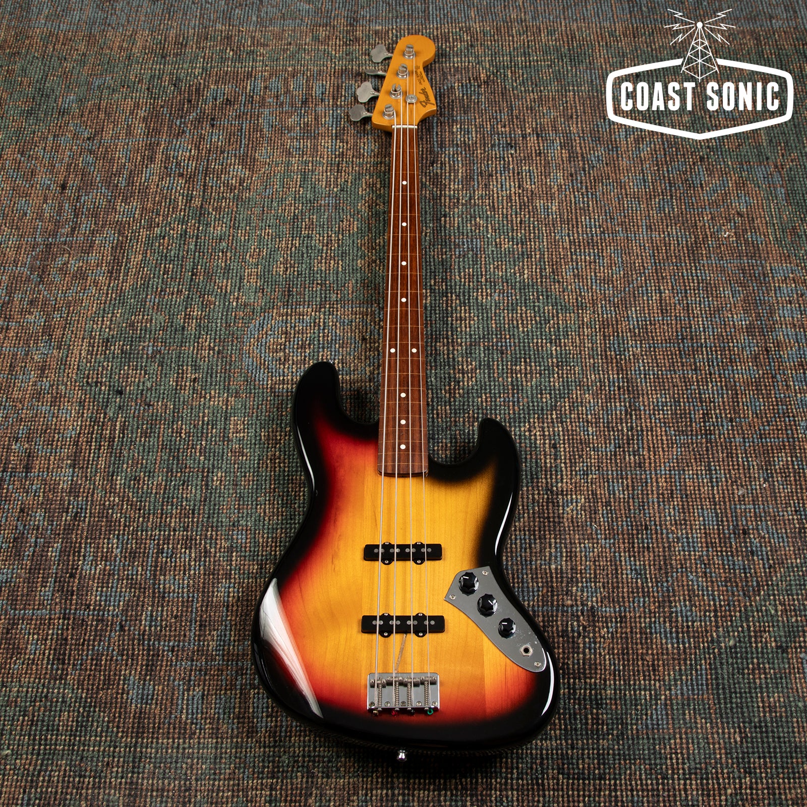 1999 Crafted in Japan Fender '62 Reissue Fretless Jazz Bass 