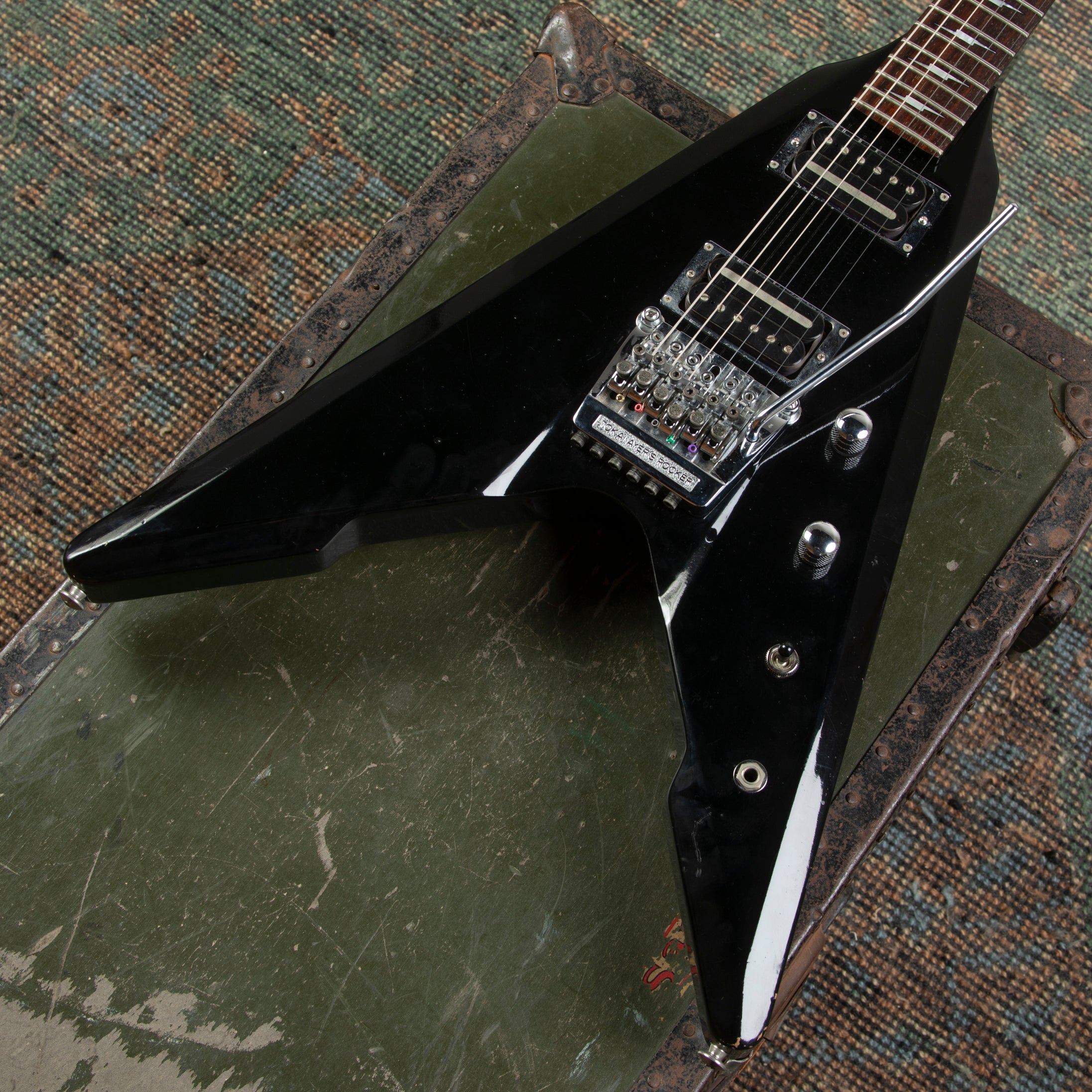 1982 Tokai FV-55 Super Edition Flying V Made in Japan Ayers Rocker tre