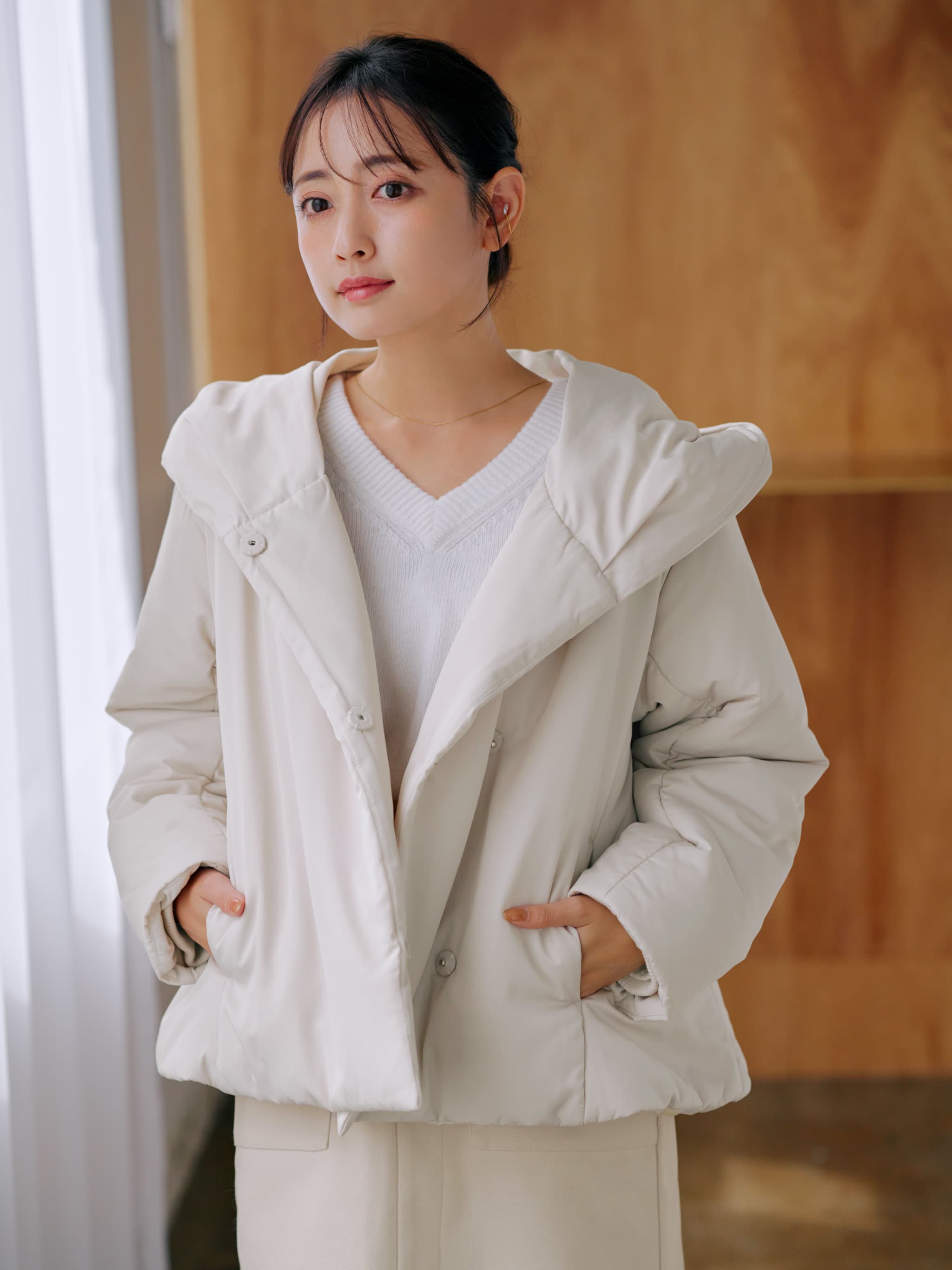 BALMAIN フード付きポンチョ 毛皮 クリーム色