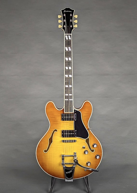 Eastman T486B Semi-Hollow w/ Bigsby 2022 Goldburst #2964 – Corner
