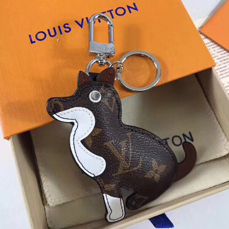 ルイヴィトン キーホルダー 犬チャーム 可愛い lv キーリング カラビナ付き