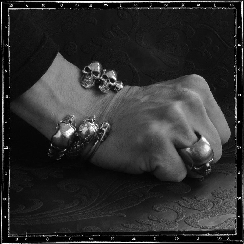 Two skulls bangle (heavy)