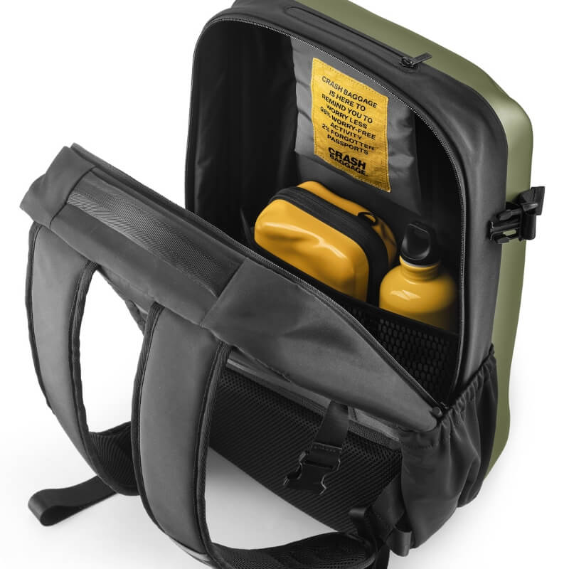 アイコニック バックパック（オリーブグリーン） ｜バックパック