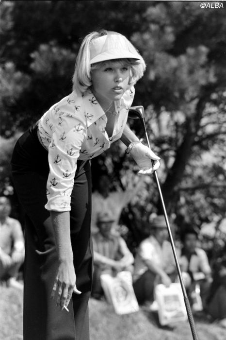 写真] “グリーンの妖精”ローラ・ボー 昭和のお茶の間を彩った彼女を