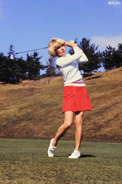 写真] “グリーンの妖精”ローラ・ボー 昭和のお茶の間を彩った彼女を