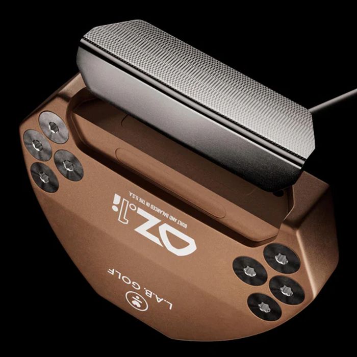 米国L.A.B. GOLFが、アダム・スコット監修の新作マレット『OZ.1