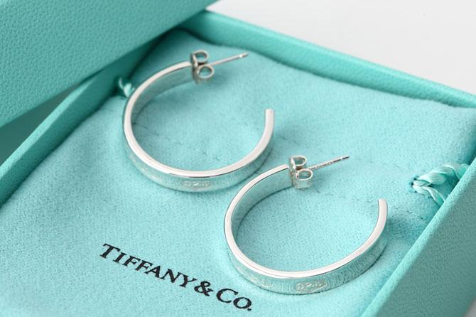 送料無料】ティファニー TIFFANY & Co. 1837フープ ピアス（ナロー