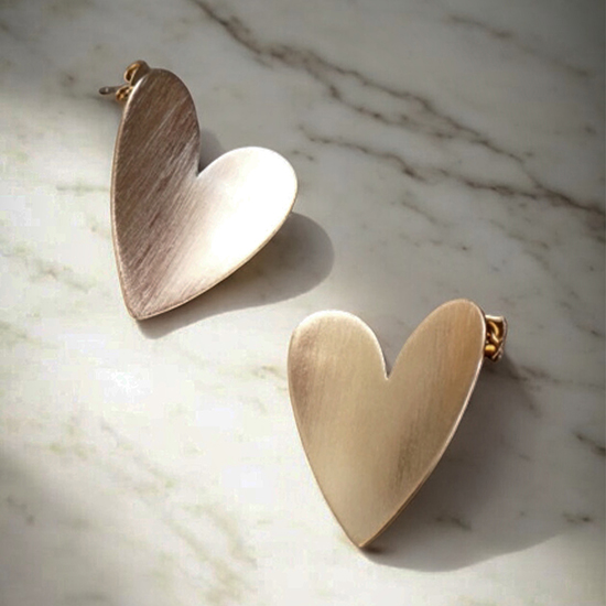 VERY STORE セレクション]ビッグハートピアス | KOBUNSHA SELECT SHOP