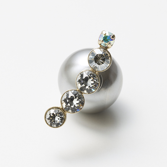 MAYU]4クリスタル ビジュークリスタルパールピアス | KOBUNSHA SELECT