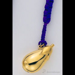 送料無料】 K18 根付 ヒサゴ 小 / ストラップ 美術品 工芸品