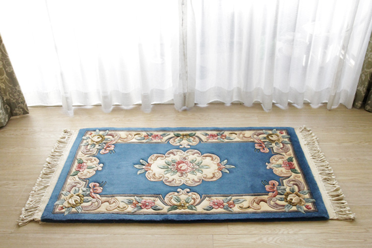 天津緞通 上質のウールを使用した手織り絨毯 ＃255 69×122cm ブルー