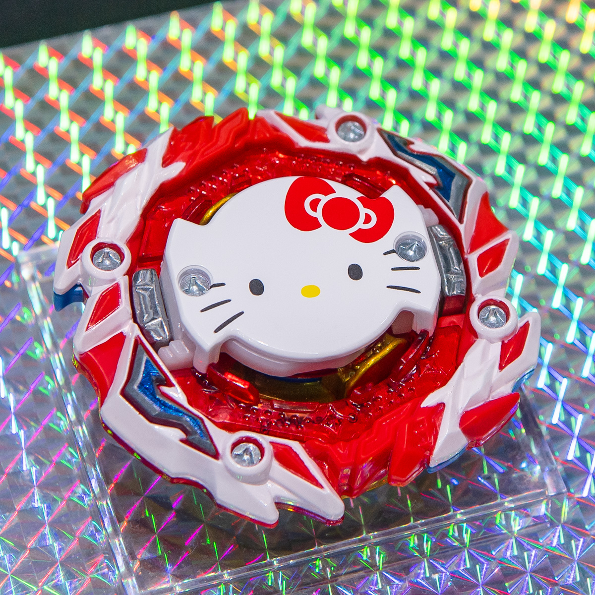 インパクト大なフェイス型ベイブレード！タカラトミー「B-00