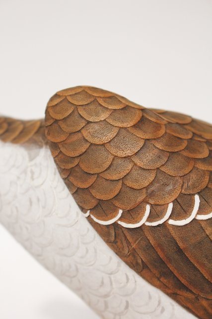 宮本理三郎 木彫彩色【鷹】 X032｜骨董店 のびる 古美術 骨董 和風建具