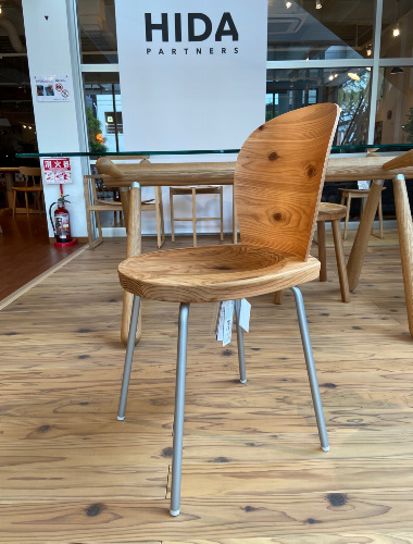 NEW ITEM《国産材を使用した飛騨から世界に発信された家具『HIDA』入荷