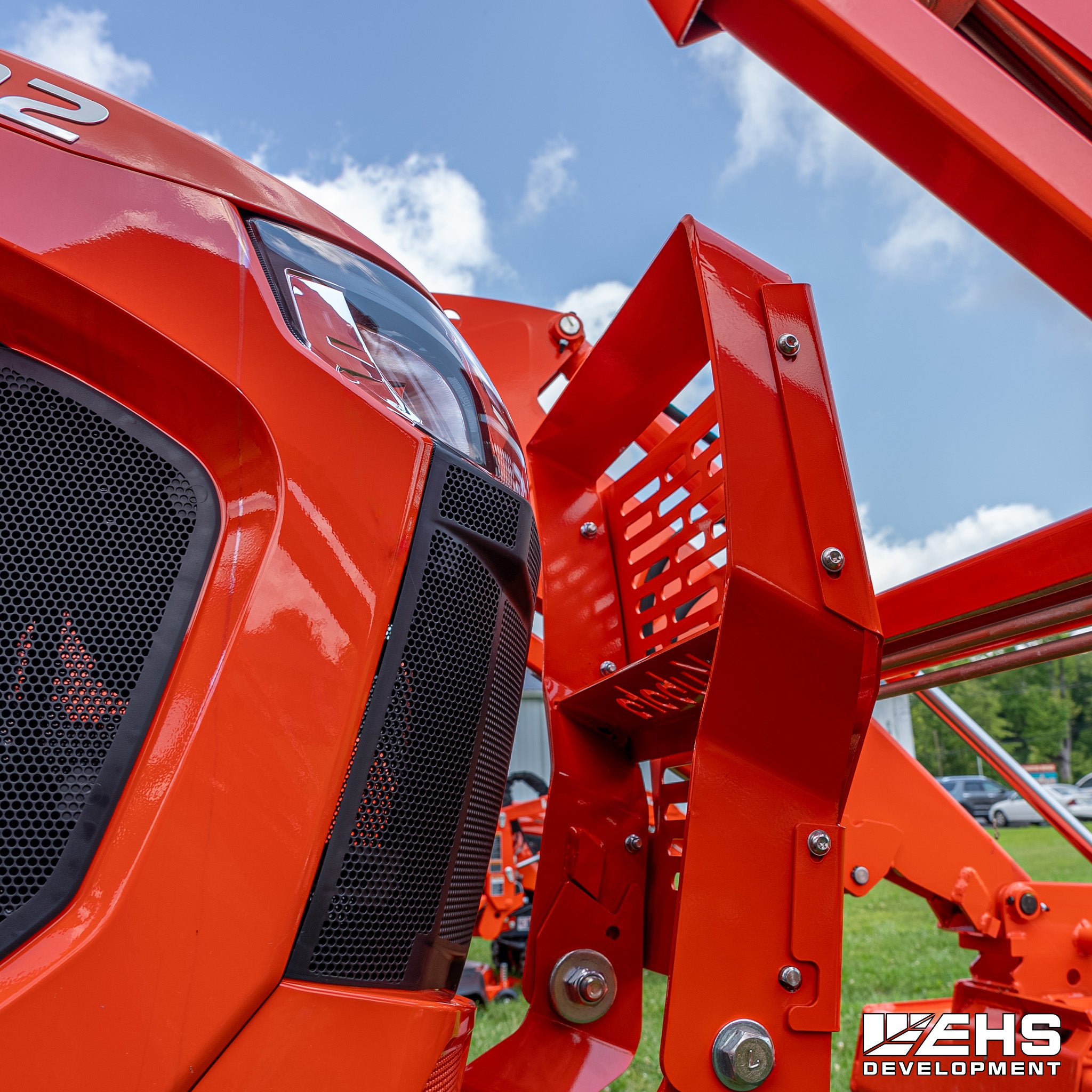 Kubota LA526/LA766 Loader Grill Guard – EHS Development