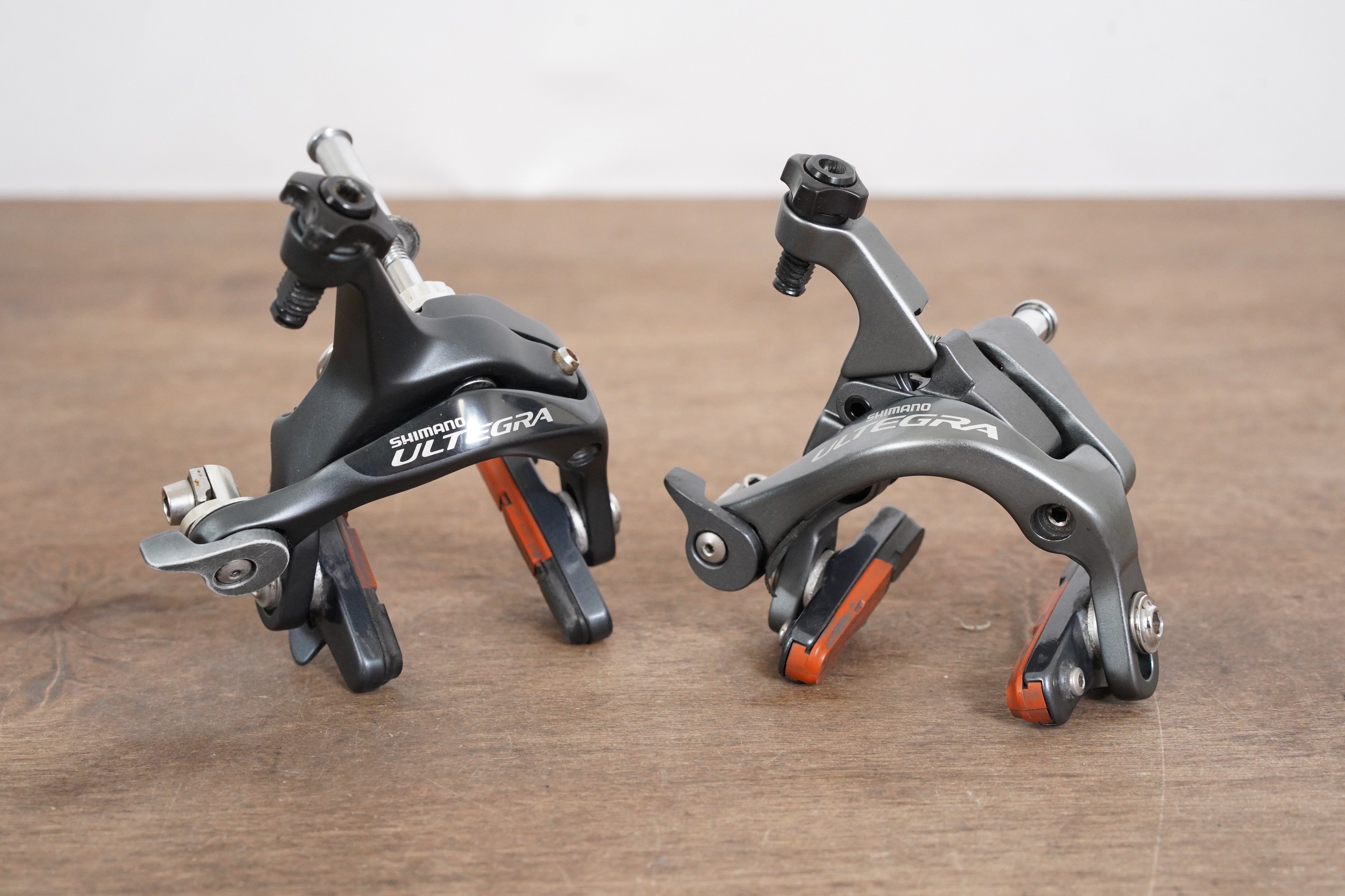 SHIMANO ULTEGRA ST-6770-R/L Di2 SHIMANO ULTEGRA ST-6770-R⁄L Di2