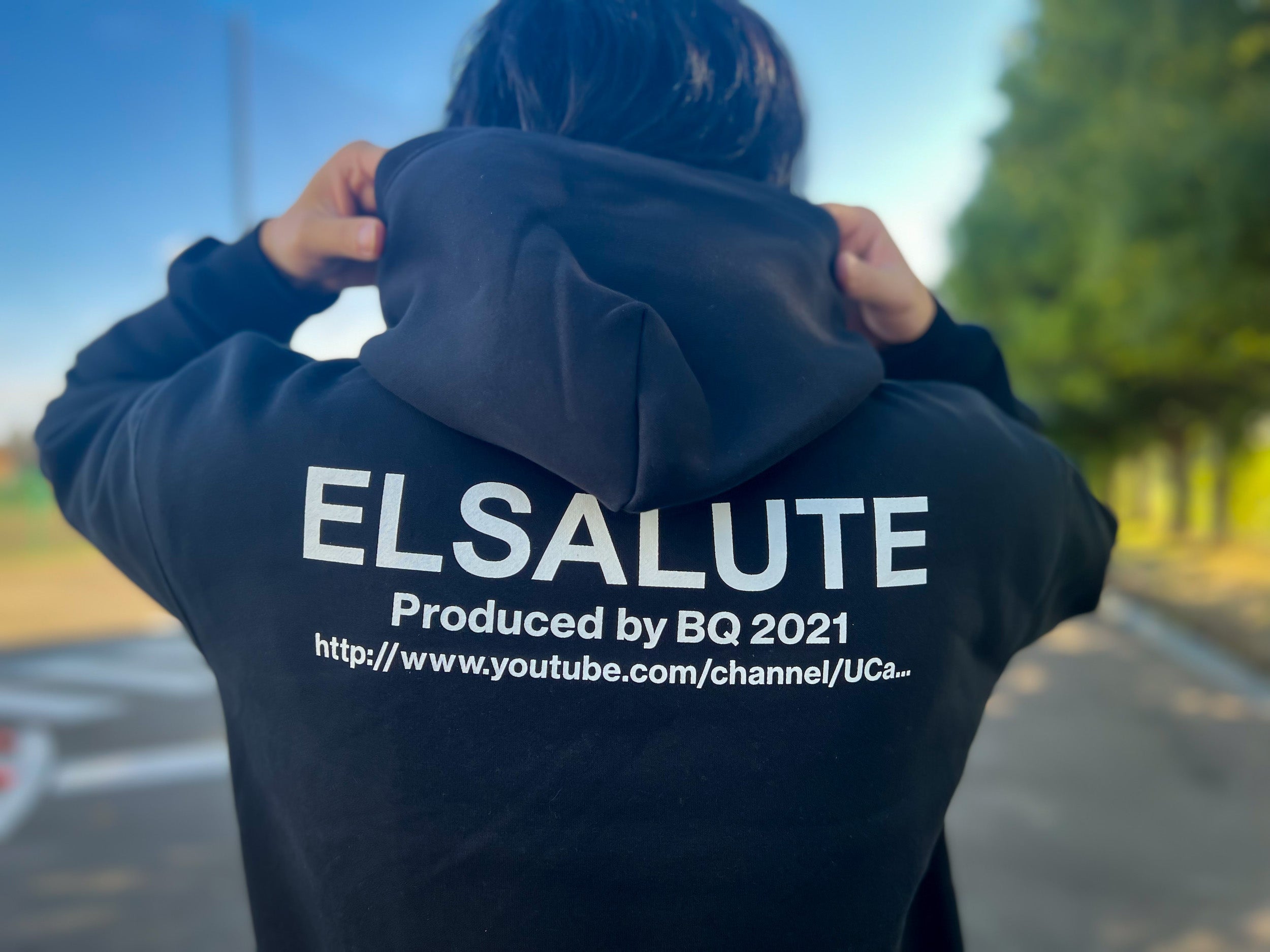 ELSALUTE フード付きパーカー 黒 ELSALUTE フード付きパーカー 黒