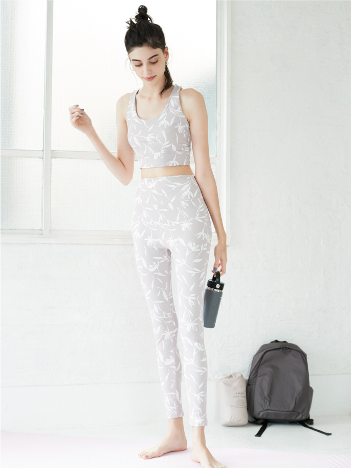 ONLINE LIMITED emmi yoga NEW COLLECTION │ emmi（エミ）公式サイト