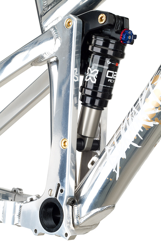 2011 Black Market Killswitch - Reviewed - Pinkbike