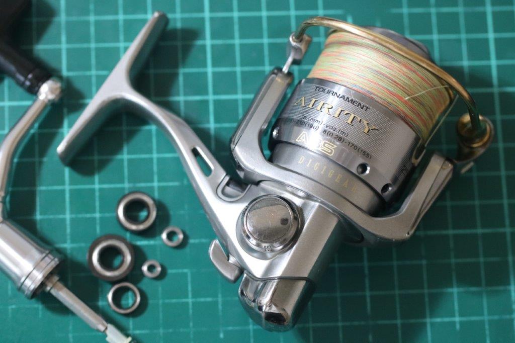 ダイワトーナメントエアリティー2500 オーシャンマーク浅溝スプール