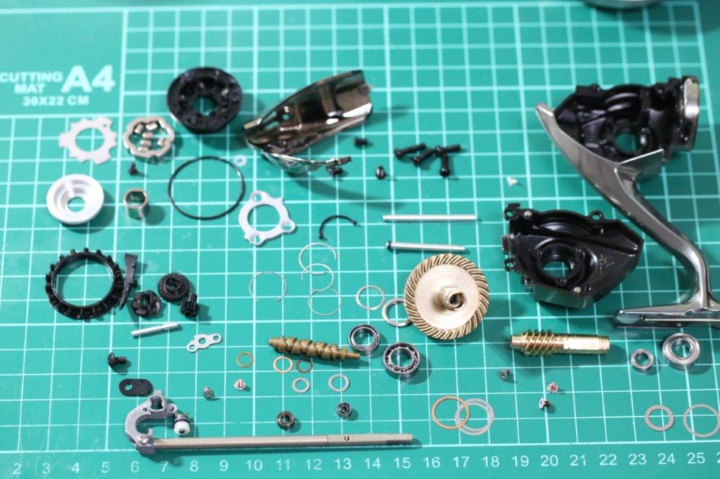 オーバーホール依頼 18ステラ C3000SDHHG ハイパーチューン | リール