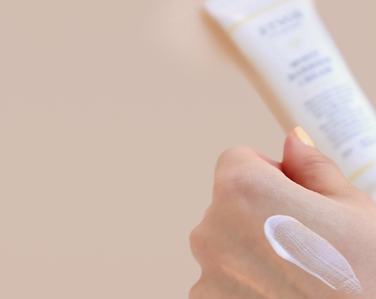 モイストバリアクリーム（ヒト型セラミド配合フェイスクリーム