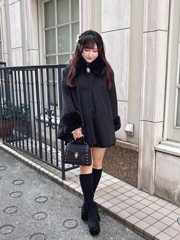 ビジューポンチョコート｜evelyn（エブリン）公式通販サイト